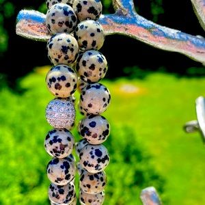 Stretchy bracelets-Dalmatian jasper beads 10 mm